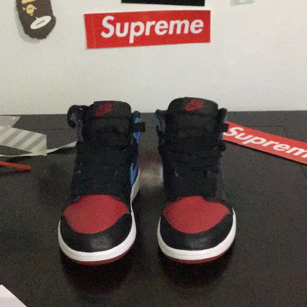 AIR JORDAN 1